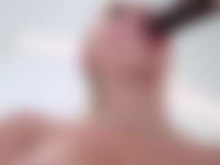 Live cam show with Megan-Ros - Blonde Hair Curvy on camgirlchat.live