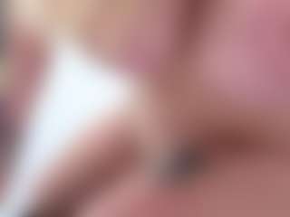 Live cam show with Megan-Ros - Curvy Latina on CamSextacy