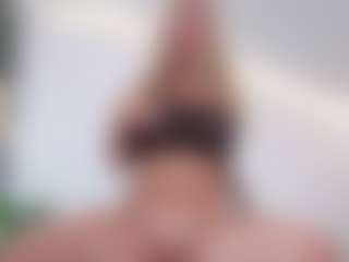 Megan-Ros's Live Sex Cam Show