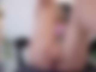 Megan-Ros's Live Sex Cam Show