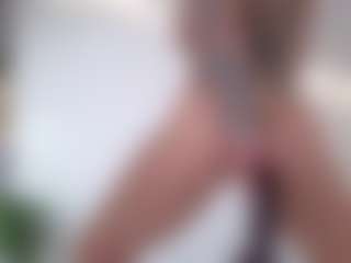 Live cam show with Megan-Ros - Curvy Toys on CSO-WL