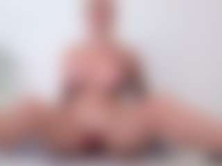 Megan-Ros's Live Sex Cam Show