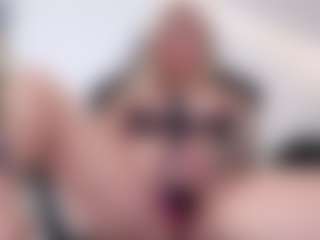 Megan-Ros's Live Sex Cam Show