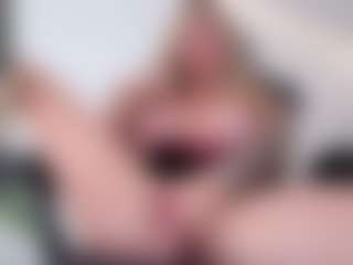 Megan-Ros's Live Sex Cam Show
