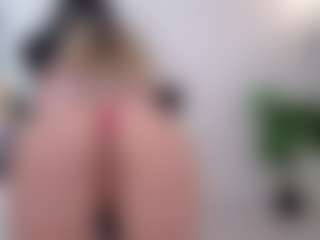 Megan-Ros's Live Sex Cam Show