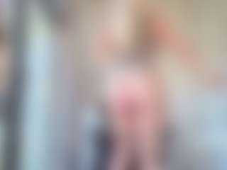 Live cam show with Megan-Ros - Tease BBW on CamClone