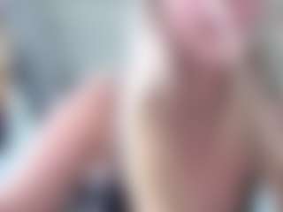 Live cam show with Megan-Ros - Strip Curvy on madthumbs