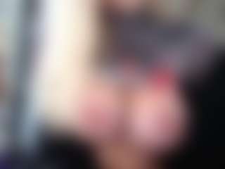 Live cam show with Megan-Ros - Blonde Hair on Soda Cam