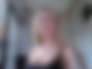 Megan-Ros's Live Sex Cam Show