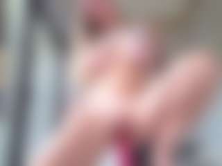 Megan-Ros's Live Sex Cam Show