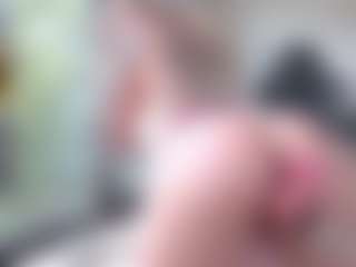 Live cam show with Megan-Ros - Bedroom Blonde Hair on camtv