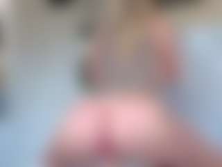 Megan-Ros's Live Sex Cam Show