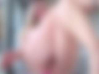 Megan-Ros's Live Sex Cam Show