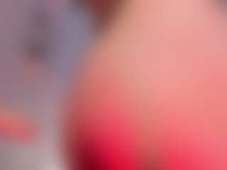 Live cam show with Violetta-Nur - Shaved on Camsoda
