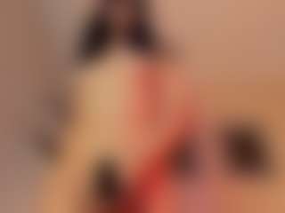 Live cam show with Violetta-Nur - Skinny on studioflirtlive.com