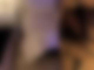 Live cam show with Violetta-Nur - Shaved on Camsoda