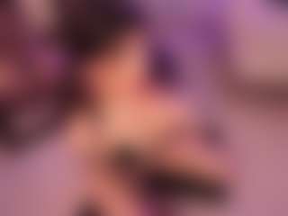 Live cam show with Violetta-Nur - Moan on Camsoda