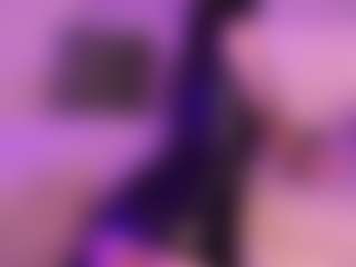 Live cam show with Violetta-Nur - Shaved on SmokeAndPoke