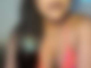 Live cam show with Bunny Mami - Curvy Latina on wildcum.com