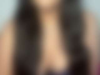 Live cam show with Bunny Mami - Hairy Pussy Latina on Camming Site