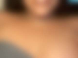 Bunny Mami's Live Sex Cam Show