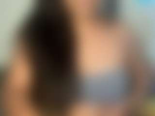 Live cam show with Bunny Mami - Fingers on Camsoda