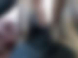 Elza Kom's Live Sex Cam Show