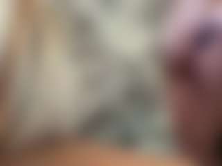 Elza Kom's Live Sex Cam Show
