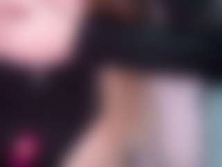 Elza Kom's Live Sex Cam Show