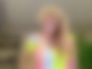 LadyLeea MILF webcam performer live streaming