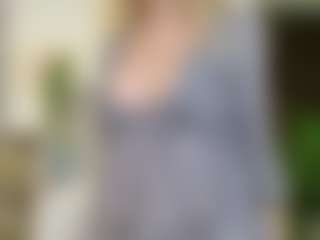 Live cam show with LadyLeea - Granny on Chatstar