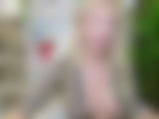 Live cam show with LadyLeea - Spy Granny on boobsie.com