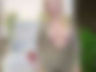 Live cam show with LadyLeea - Interactivetoy Granny on alttransgirls