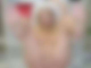 Live cam show with LadyLeea - Granny Dildo on Fit Hotties