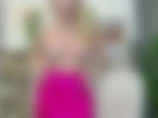 Live cam show with LadyLeea - Bedroom MILF on Soda Cam