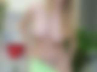 Live cam show with LadyLeea - Granny on CamClone