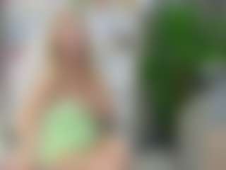 Live cam show with LadyLeea - Granny Blonde Hair on liverealitysex.com