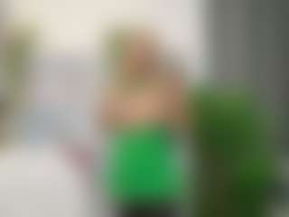 Live cam show with LadyLeea - Legs on slutload