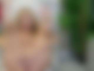 Live cam show with LadyLeea - Granny MILF on madthumbs
