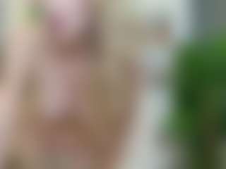 LadyLeea MILF webcam performer live streaming
