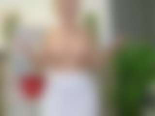 Live cam show with LadyLeea - Granny on Camsoda