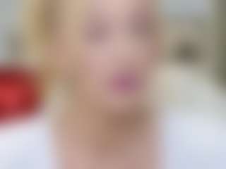Live cam show with LadyLeea - Granny on Camsoda