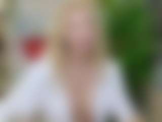 Live cam show with LadyLeea - Legs on live.xheat.ai
