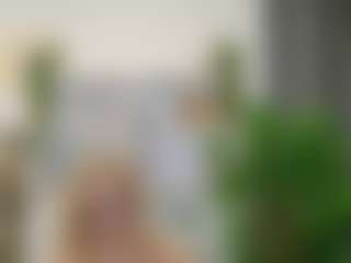 Live cam show with LadyLeea - Granny Blonde Hair on live.xbliss.ai