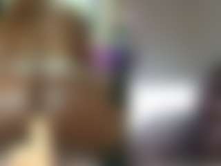 Live cam show with Alice-duperly - Black on MyBangCams