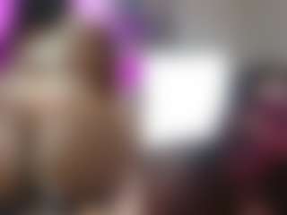 Live cam show with Alice-duperly - Average on CamwithHer