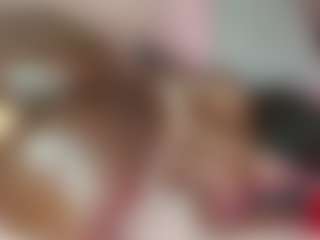 Live cam show with Alice-duperly - Black Dildo on Dare Cams