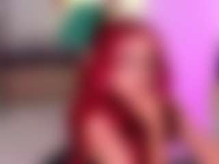 Live cam show with CindeFucknRella - Shaved Pussy on SpunkLive