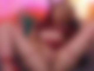 Live cam show with CindeFucknRella - Fingers on madthumbs