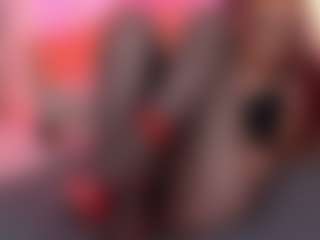 Live cam show with CindeFucknRella - Spank Red Hair on AdultVida.com